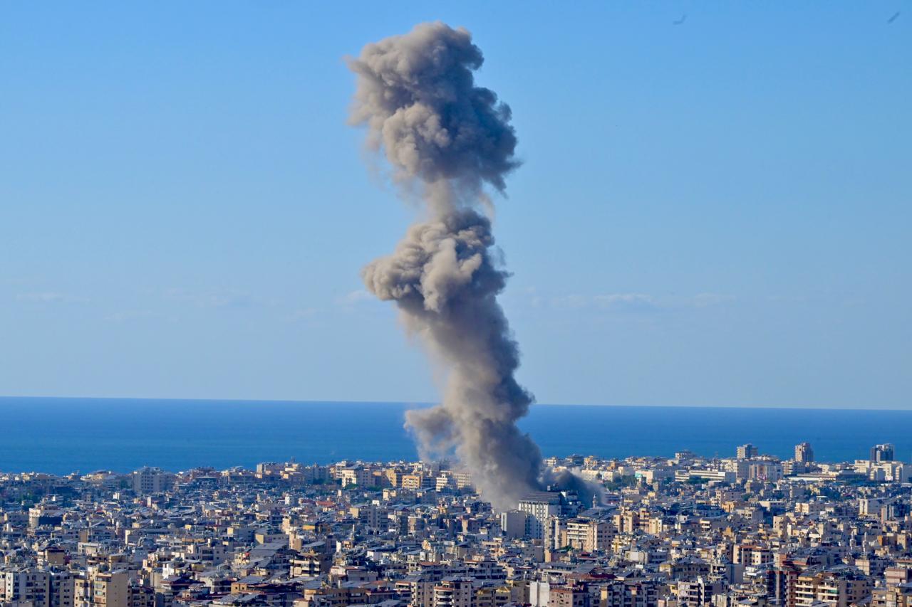 غارة عنيفة غلى الضاحية الجنوية (نبيل اسماعيل).